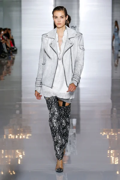 Look 23